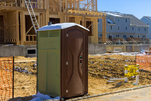 Portable Toilet Options We Offer in Plainsboro Center, NJ