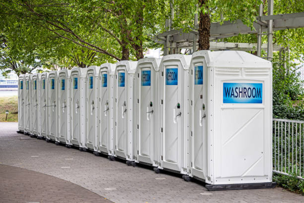 Best Portable bathroom rental  in Plainsboro Center, NJ
